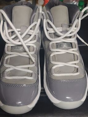 Kids Jordan Retro 11 Cool Grey Size 13c